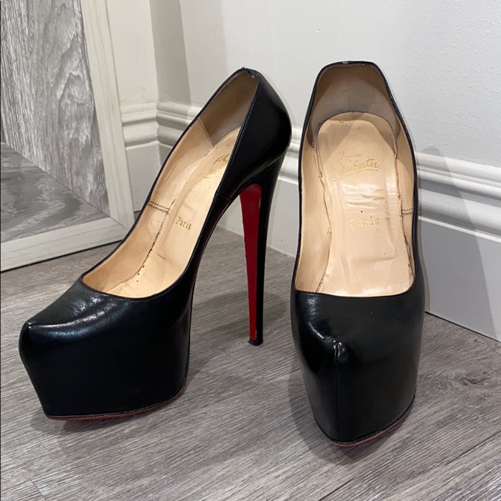 Christian Louboutin Daffodile Heels